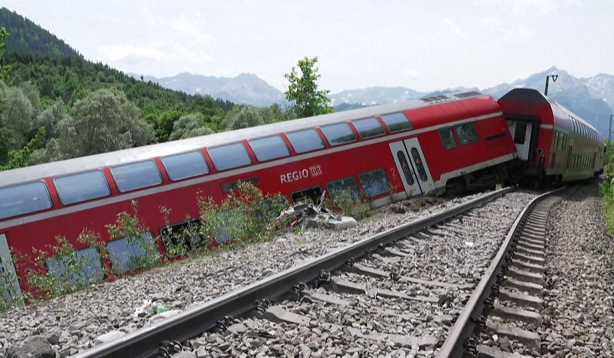 Deadly train derailment in southern Germany